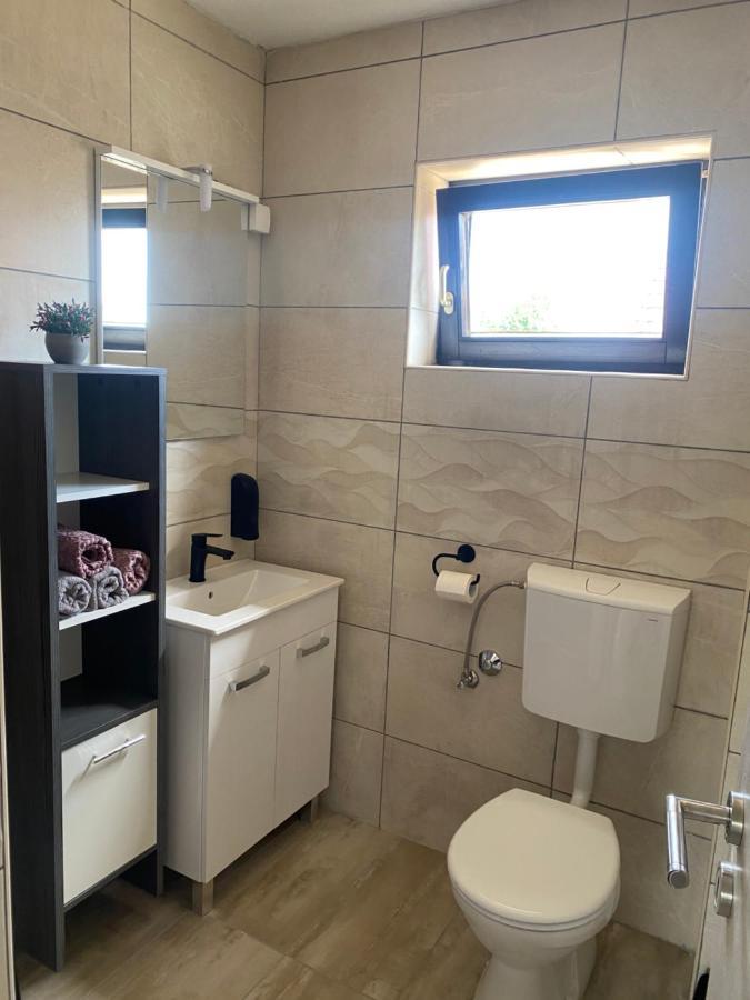 Apartman Laura Smoljanac Esterno foto