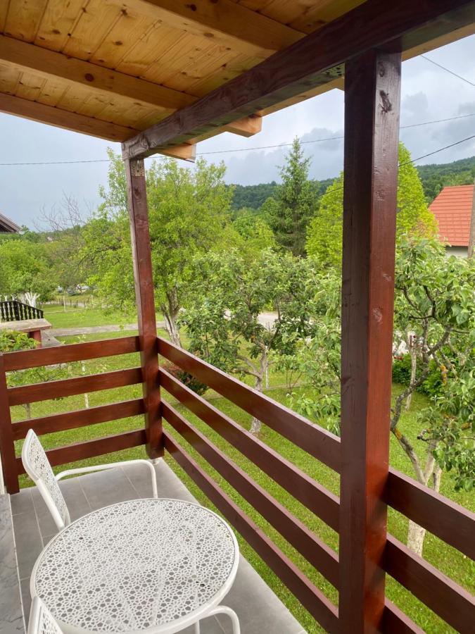 Apartman Laura Smoljanac Esterno foto