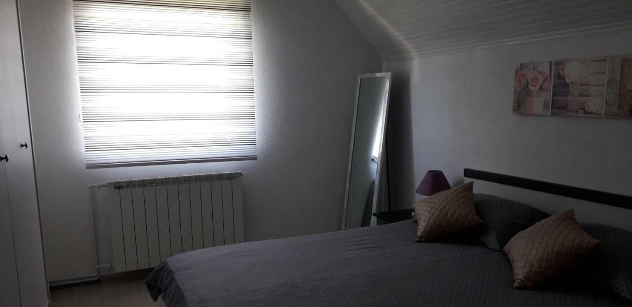 Apartman Laura Smoljanac Esterno foto